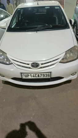 TOYOTA Etios Liva