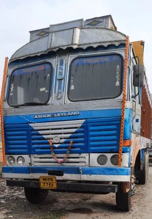 ASHOK LEYLAND 2516 IL