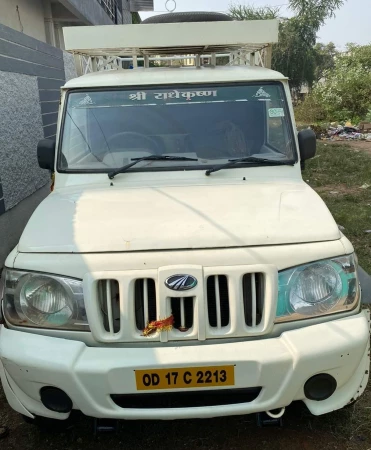 MAHINDRA Bolero Maxitruck Plus