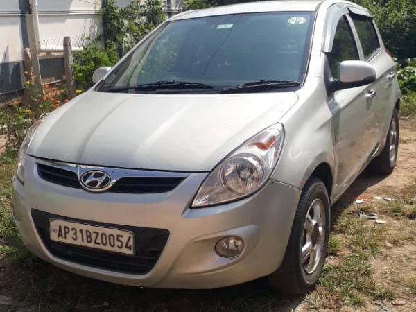 HYUNDAI i20 [2010-2012]