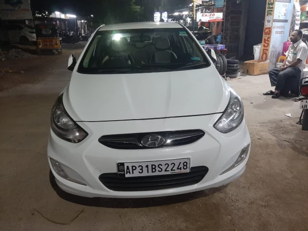 HYUNDAI VERNA