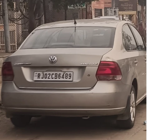 VOLKSWAGEN Vento