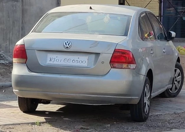 VOLKSWAGEN Vento [2012-2014]