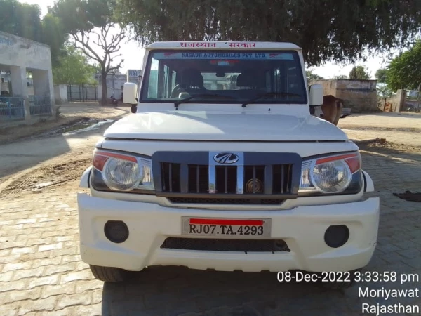 MAHINDRA Bolero Power+