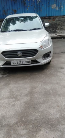 MARUTI SUZUKI Dzire