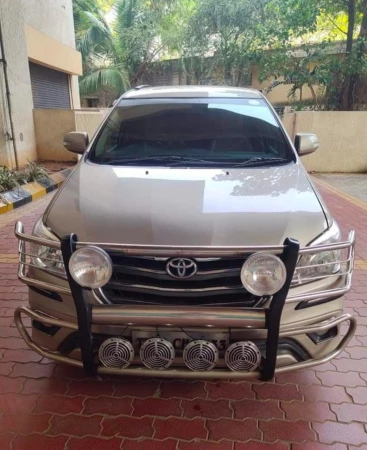 TOYOTA Innova [2012-2013]