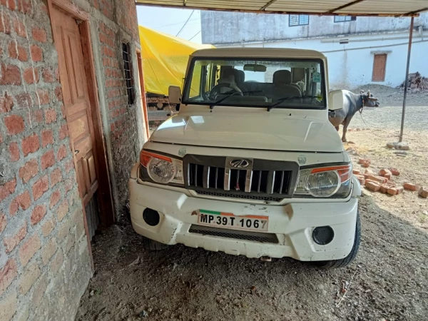 MAHINDRA BOLERO