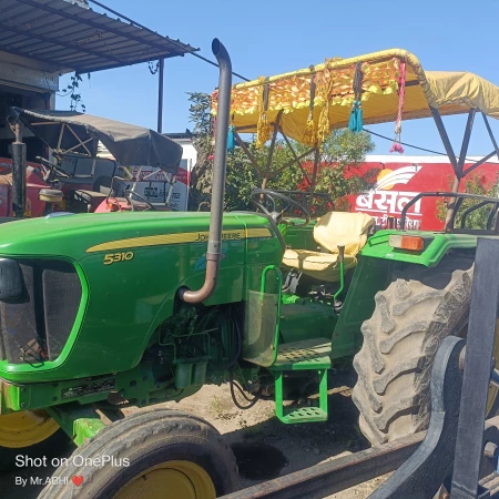 John Deere 5310