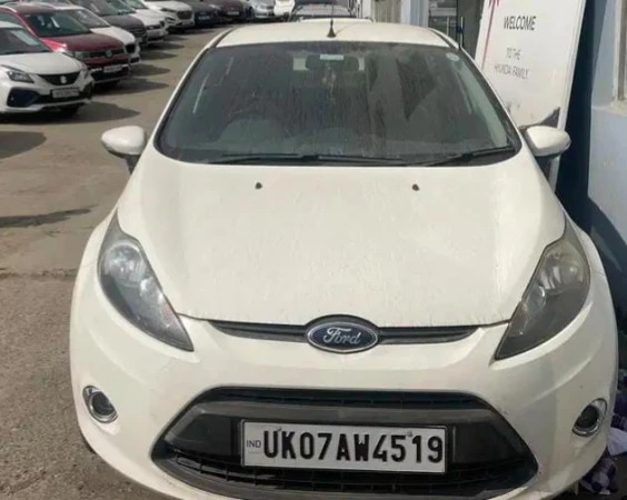 Ford Fiesta [2011-2014]