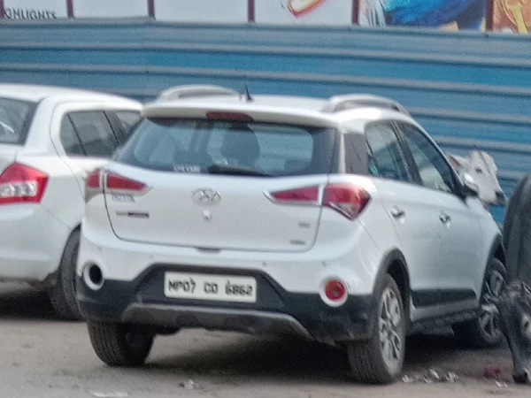 HYUNDAI i20 Active