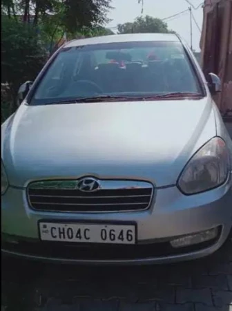 HYUNDAI Verna [2011-2015]