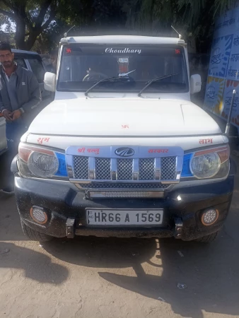 MAHINDRA BOLERO