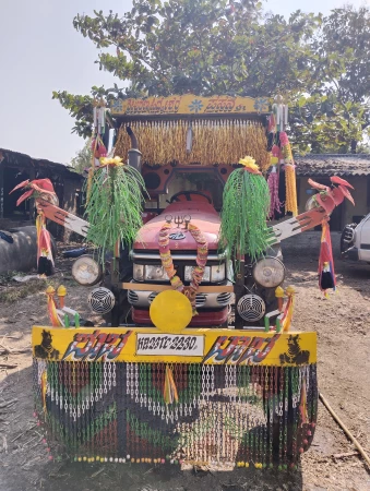 MAHINDRA Arjun 555 Di