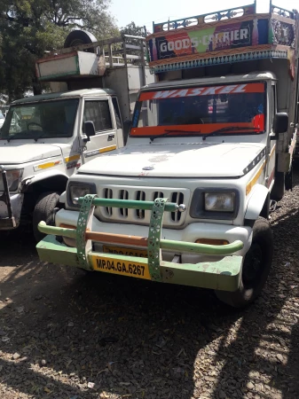 MAHINDRA Bolero Maxitruck CBC