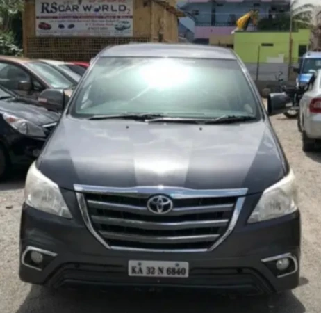 TOYOTA Innova [2015-2016]