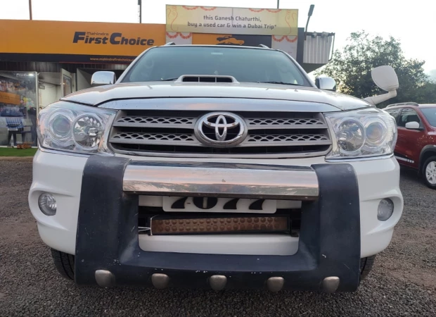 TOYOTA Fortuner [2009-2012]