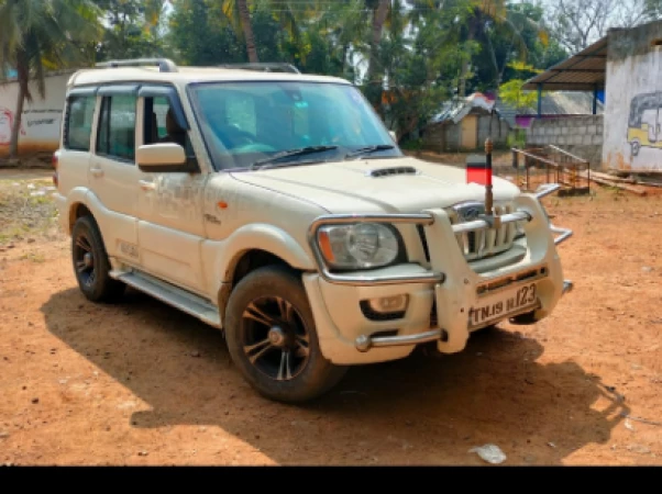 MAHINDRA Scorpio [2009-2014]