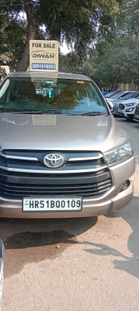 TOYOTA INNOVA CRYSTA