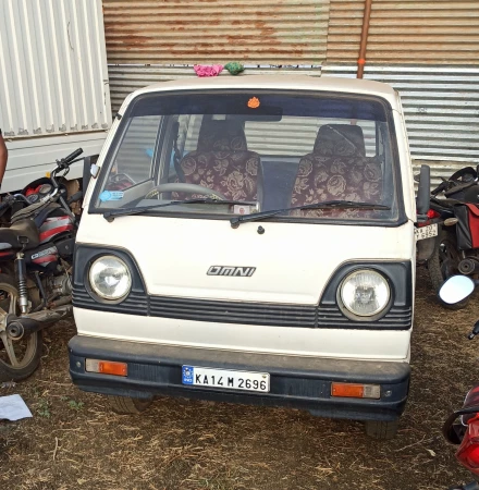 MARUTI SUZUKI Omni