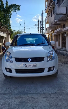 MARUTI SUZUKI SWIFT