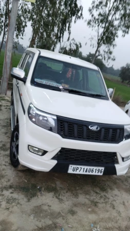 MAHINDRA BOLERO