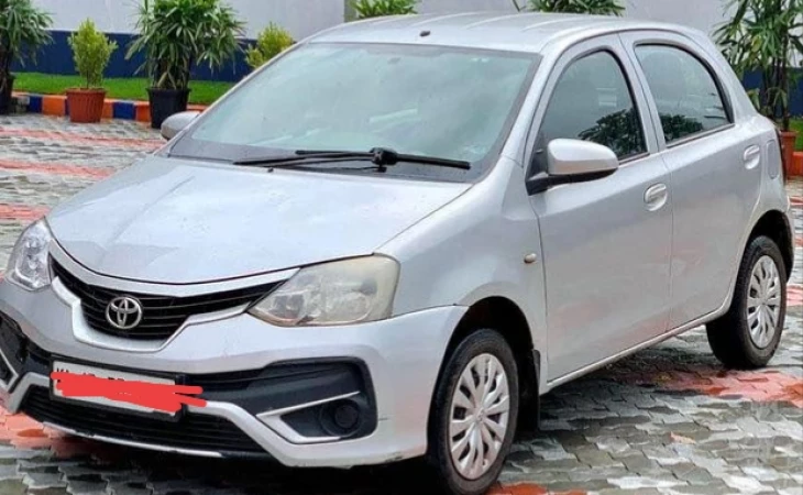 TOYOTA Etios Liva [2014-2016]