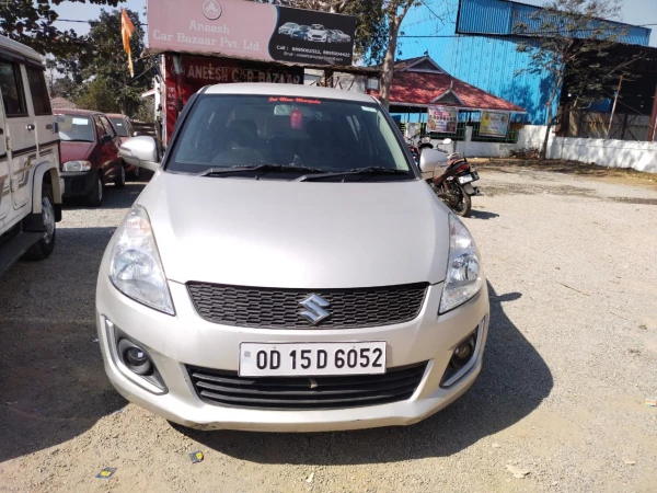 MARUTI SUZUKI SWIFT