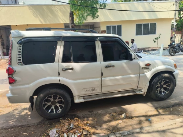 MAHINDRA Scorpio [2009-2014]