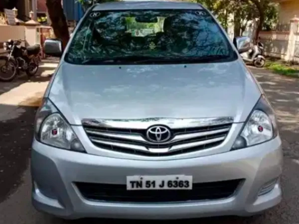 TOYOTA Innova [2012-2013]