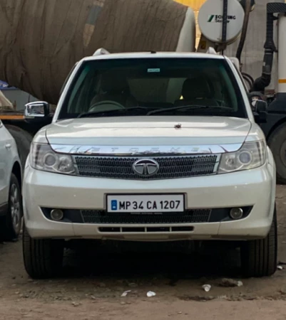 TATA MOTORS Safari Storme