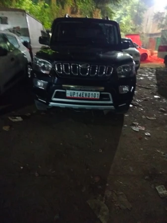 MAHINDRA Scorpio [2009-2014]