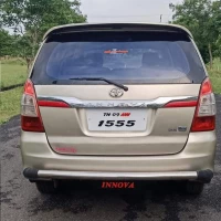 TOYOTA Innova [2005-2009]