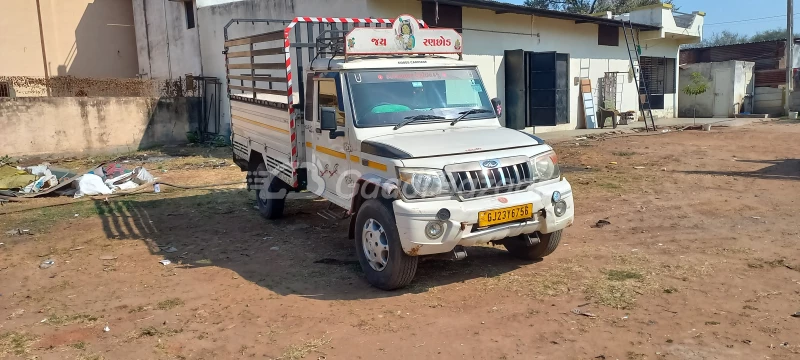 MAHINDRA Bolero Pik-Up