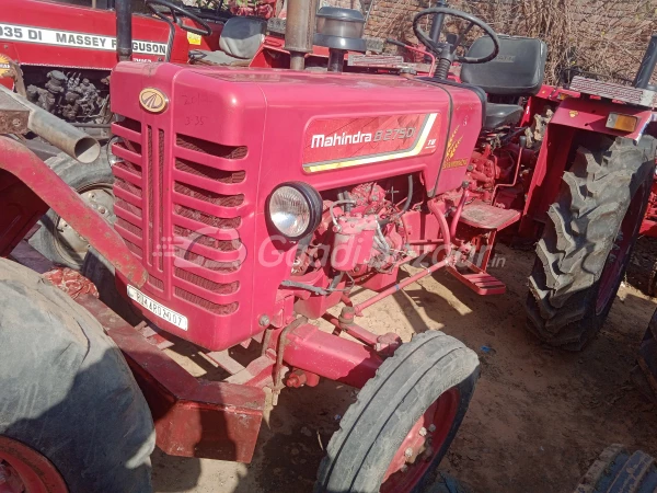 MAHINDRA  275 DI XP Plus