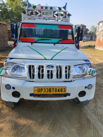 MAHINDRA Bolero Pik-Up