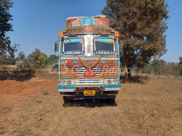 ASHOK LEYLAND 3718