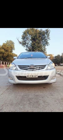 TOYOTA Innova [2009-2012]