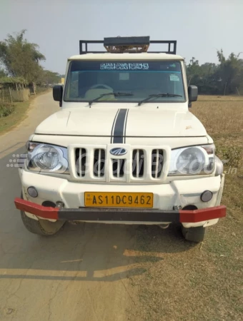 MAHINDRA Bolero Pik-Up