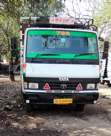 TATA MOTORS LPT 710