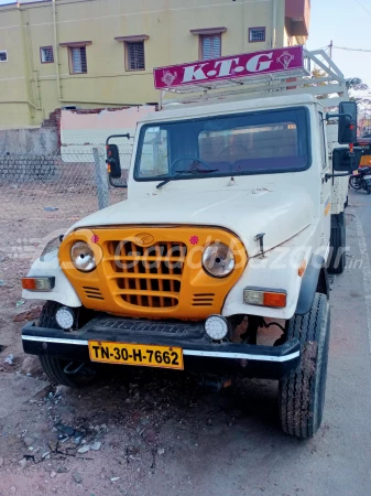 MAHINDRA Maxx