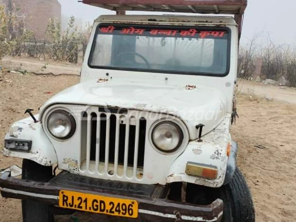 MAHINDRA Bolero Pik-Up