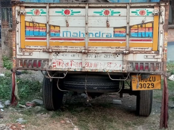 MAHINDRA Bolero Pik-Up