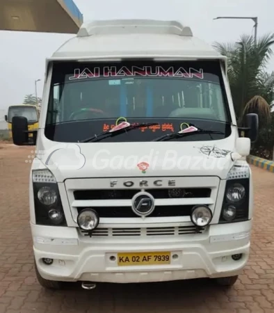 FORCE MOTORS TRAVELLER T1