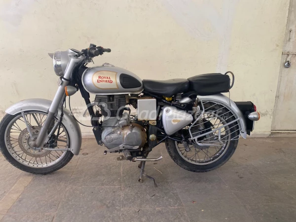 Royal enfield classic best sale 350 mercury silver price