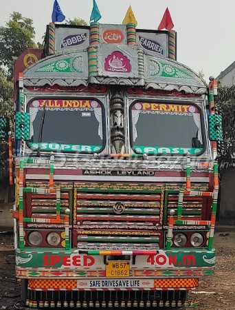 ASHOK LEYLAND 3118 HD