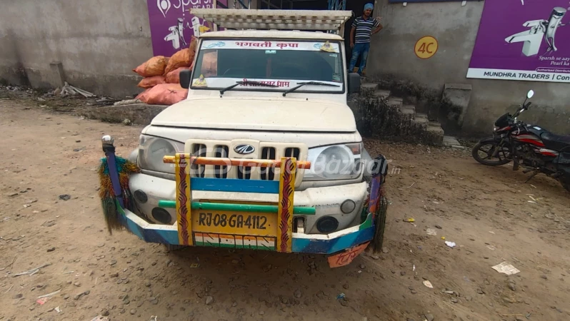 MAHINDRA Bolero Maxitruck Plus