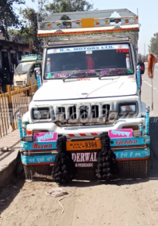 MAHINDRA Bolero Camper