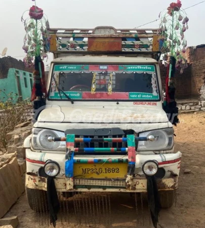 MAHINDRA Bolero Pik-Up