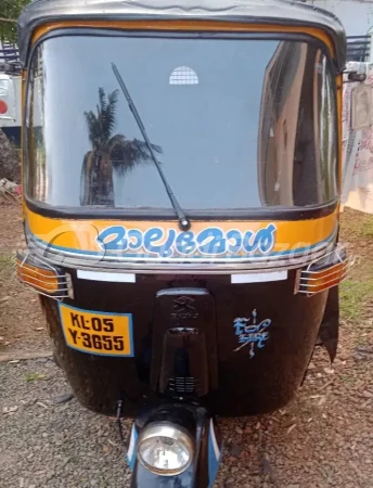 Bajaj RE Compact 2S