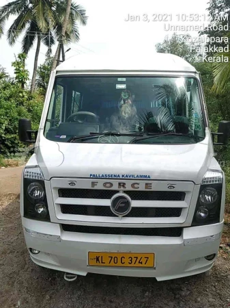 FORCE MOTORS TRAVELLER T1